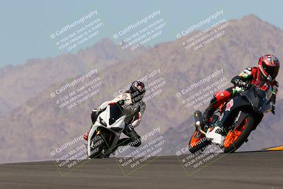 media/Oct-03-2022-Moto Forza (Mon) [[5f077a3730]]/Intermediate Group/Session 4 (Turn 9)/